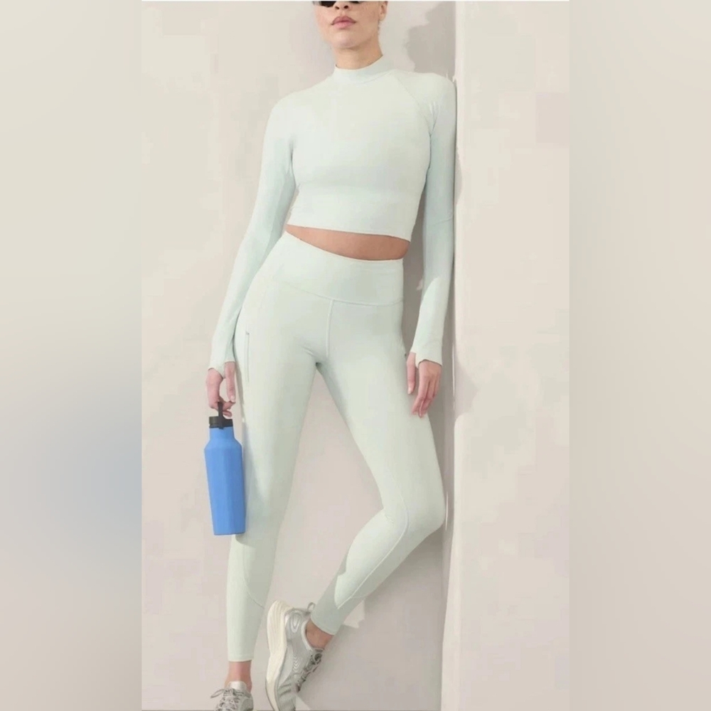 Athleta Rainier Tight - Picture 2 of 4